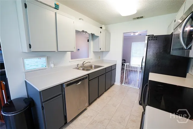 $2,350 | 66 Egrets Nest Lane, Richmond Hill, GA 31324