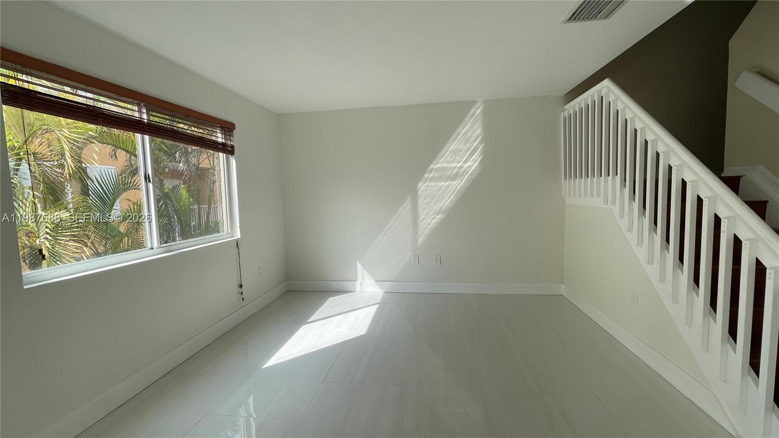 6205 Southwest Kendale Lakes Circle, Unit 288 Miami, FL 33183 - Photo 4 of 17