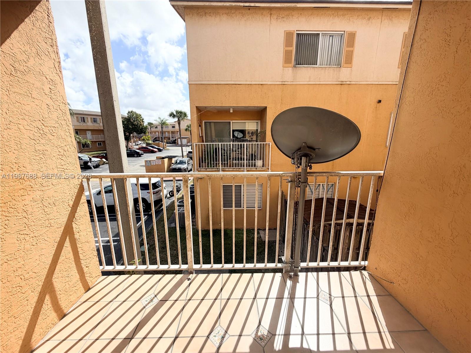 6205 Southwest Kendale Lakes Circle, Unit 288 Miami, FL 33183 - Photo 10 of 17