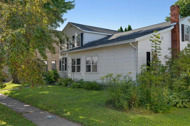 $255,000 | 215 Central Avenue, Coon Valley, WI 54623