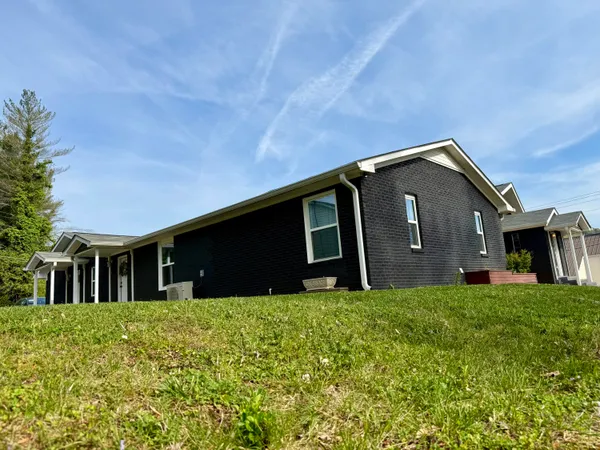 $750,000 | 602 Elm Avenue, Unit 1 2 3 4, South Pittsburg, TN 37380