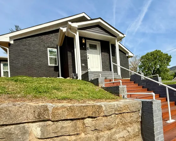 $750,000 | 602 Elm Avenue, Unit 1 2 3 4, South Pittsburg, TN 37380
