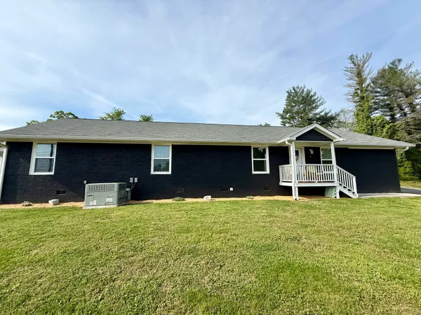 $750,000 | 602 Elm Avenue, Unit 1 2 3 4, South Pittsburg, TN 37380