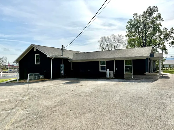 $750,000 | 602 Elm Avenue, Unit 1 2 3 4, South Pittsburg, TN 37380