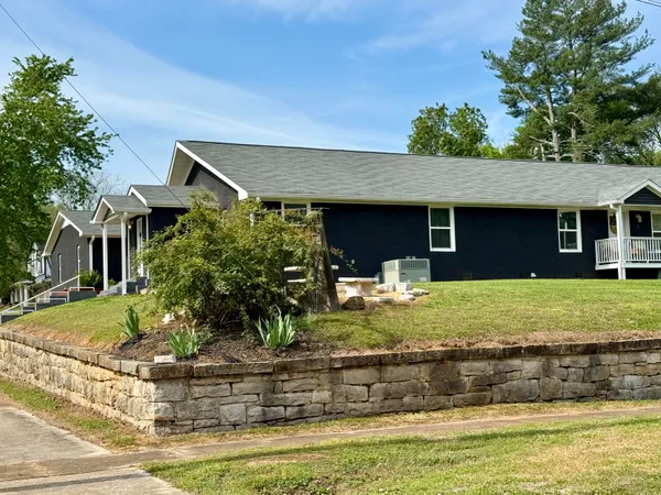 $750,000 | 602 Elm Avenue, Unit 1 2 3 4, South Pittsburg, TN 37380
