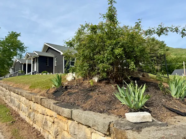 $750,000 | 602 Elm Avenue, Unit 1 2 3 4, South Pittsburg, TN 37380