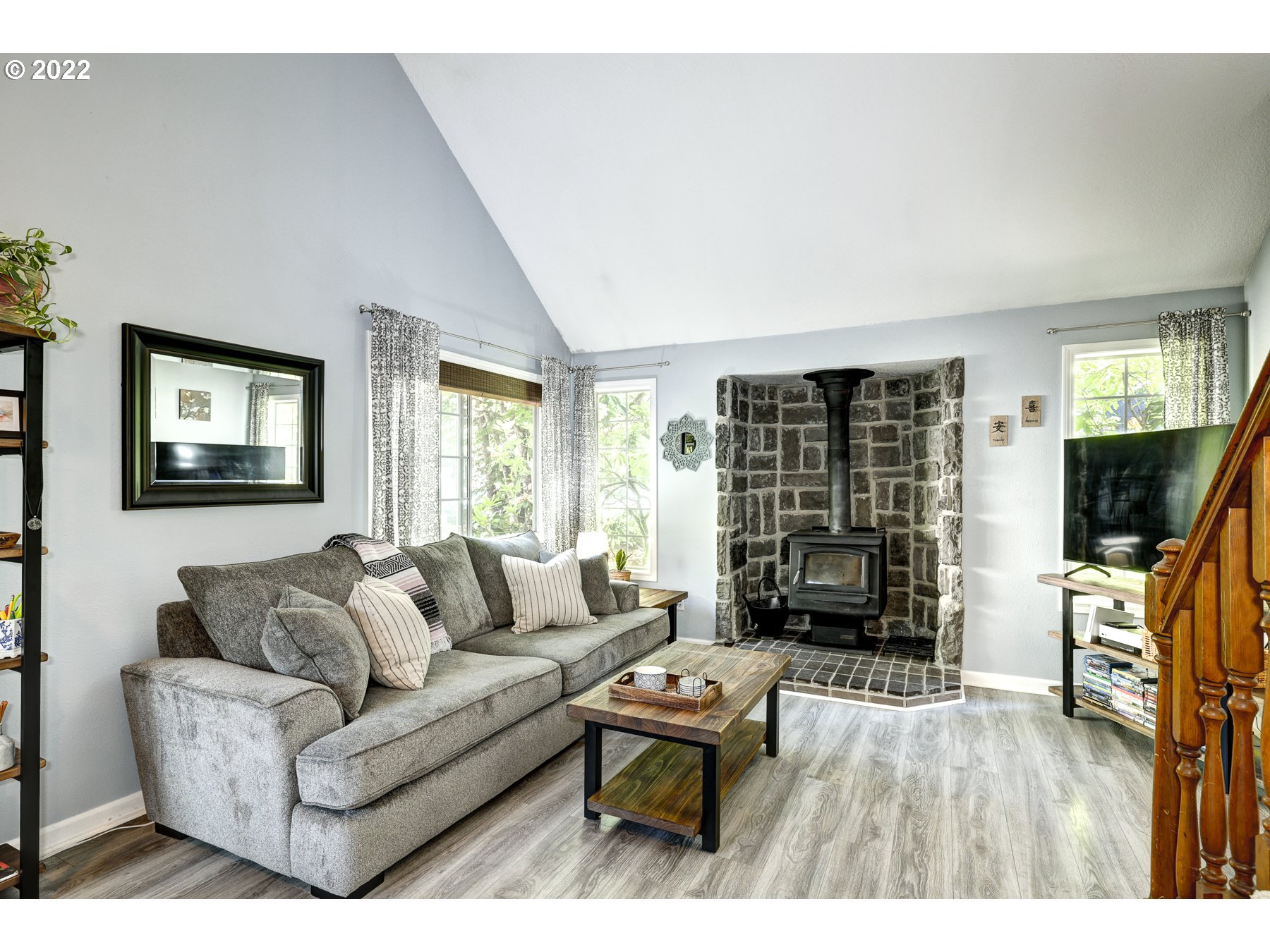 68171 East Twinberry Loop Welches, OR 97067 - Photo 3 of 32