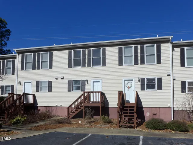 $1,400 | 113 Weatherstone Drive, Unit C, Chapel Hill, NC 27514