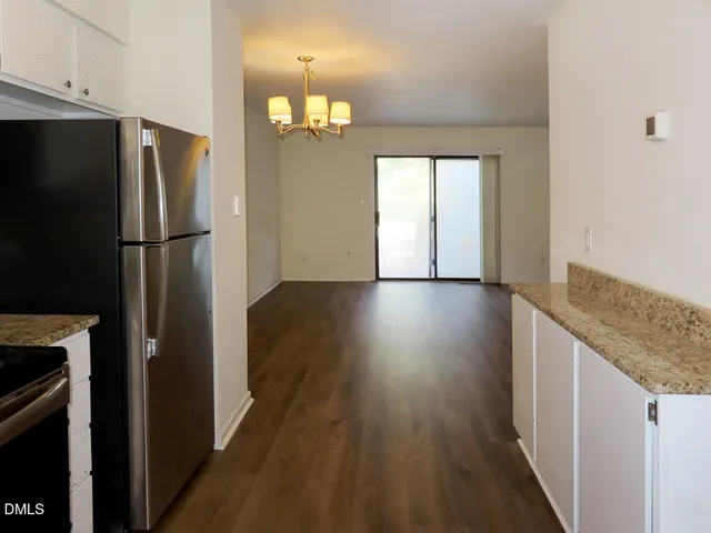 $1,400 | 113 Weatherstone Drive, Unit C, Chapel Hill, NC 27514