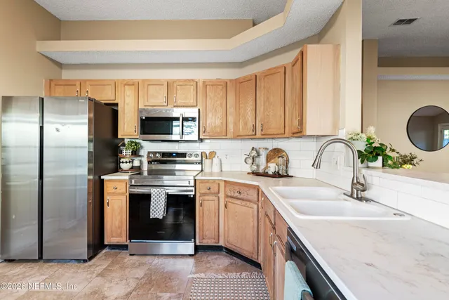 $265,000 | 5569 Oak Crossing Drive, Jacksonville, FL 32244