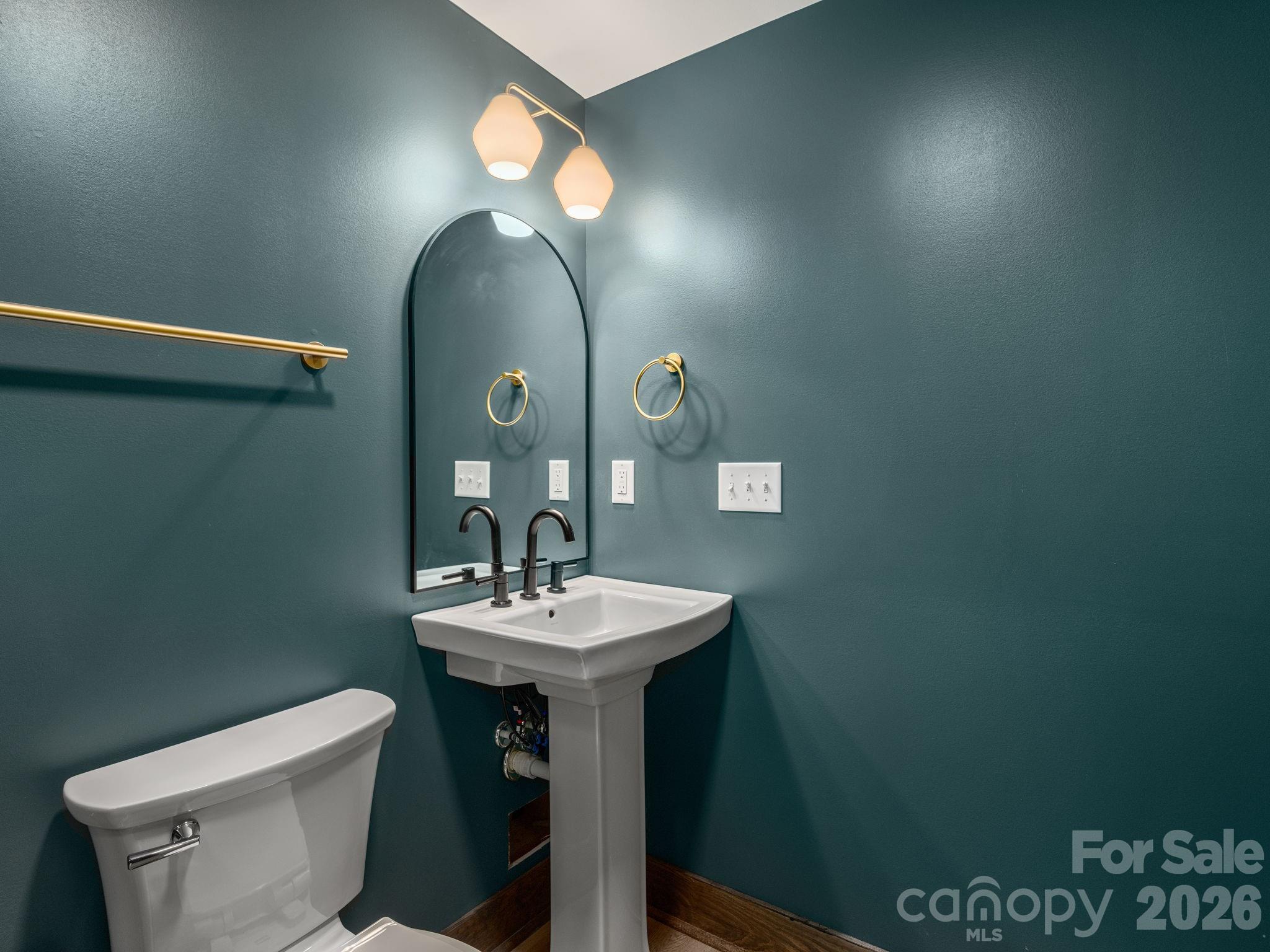 78 Travis Street Clyde, NC 28721 - Photo 6 of 20