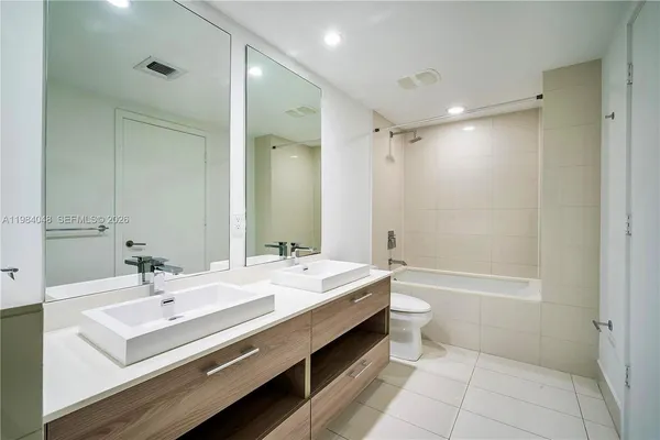 $3,800 | 1300 South Miami Avenue, Unit 1804, Miami, FL 33130