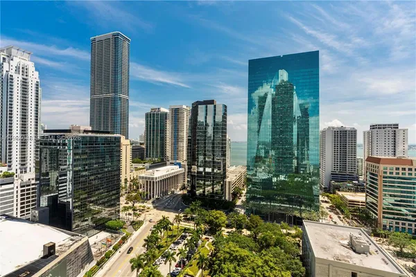 $3,800 | 1300 South Miami Avenue, Unit 1804, Miami, FL 33130