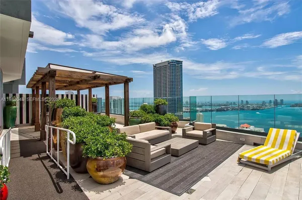 $3,800 | 1300 South Miami Avenue, Unit 1804, Miami, FL 33130