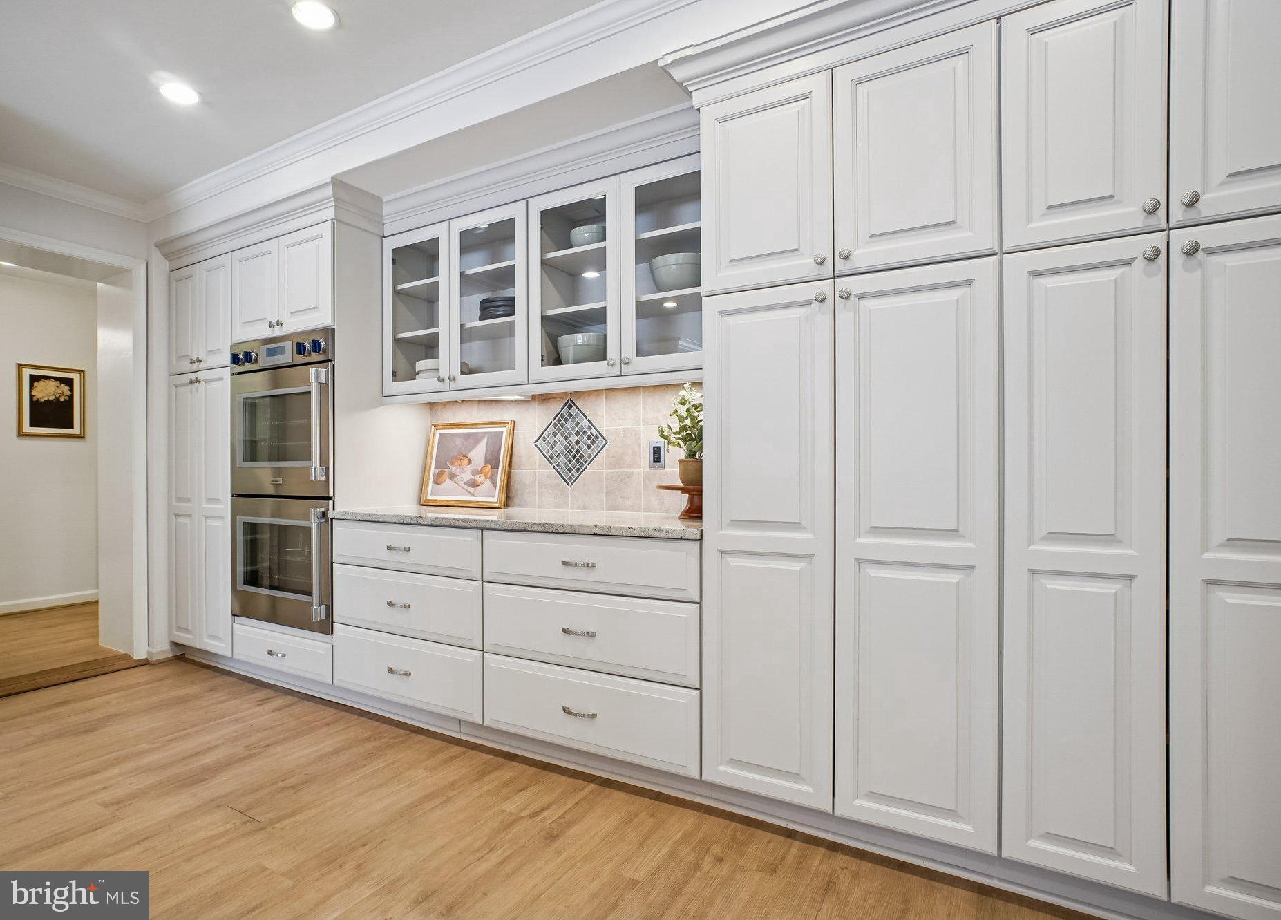 8512 Burning Tree Road Bethesda, MD 20817 - Photo 17 of 78 Kitchen