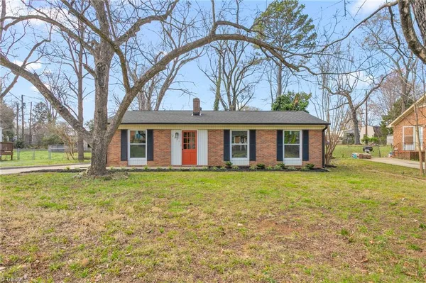 $219,900 | 2821 Westchester Drive, Burlington, NC 27217