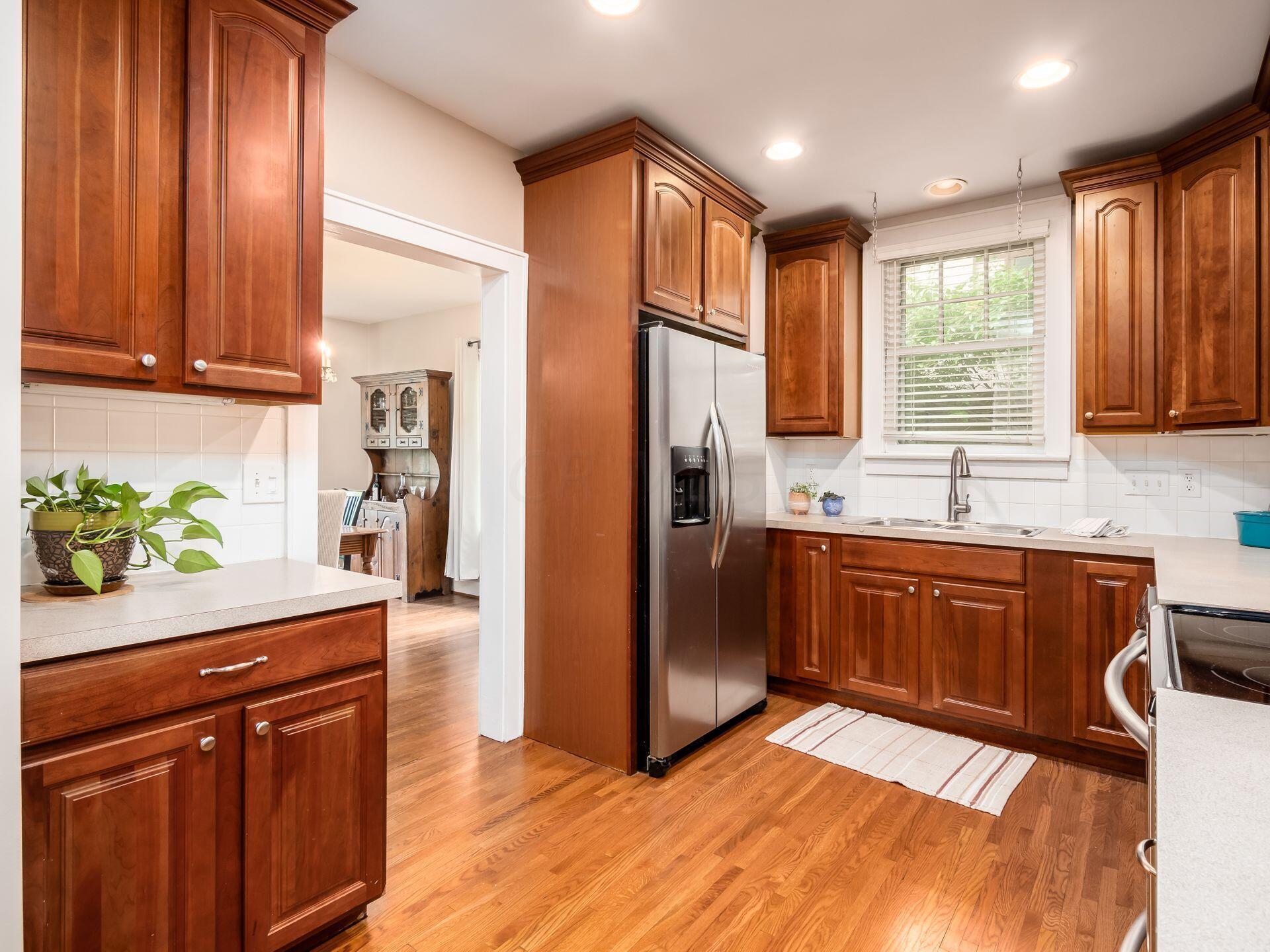 240 North Ardmore Road Bexley, OH 43209 - Photo 19 of 72 Kitchen