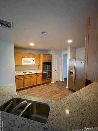 $1,825 | 7530 Drake Canyon, San Antonio, TX 78254