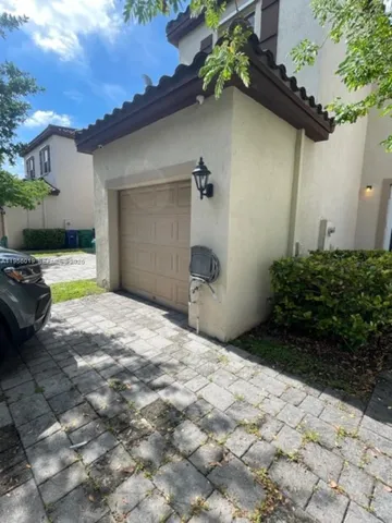 $2,950 | 17051 Southwest 96th Street, Unit 17051, Miami, FL 33196