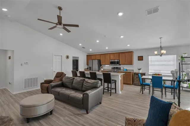 $325,000 | 4820 Southeast 91st Place, Ocala, FL 34480