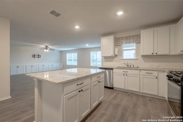 $2,500 | 3934 Copper River, Bulverde, TX 78163