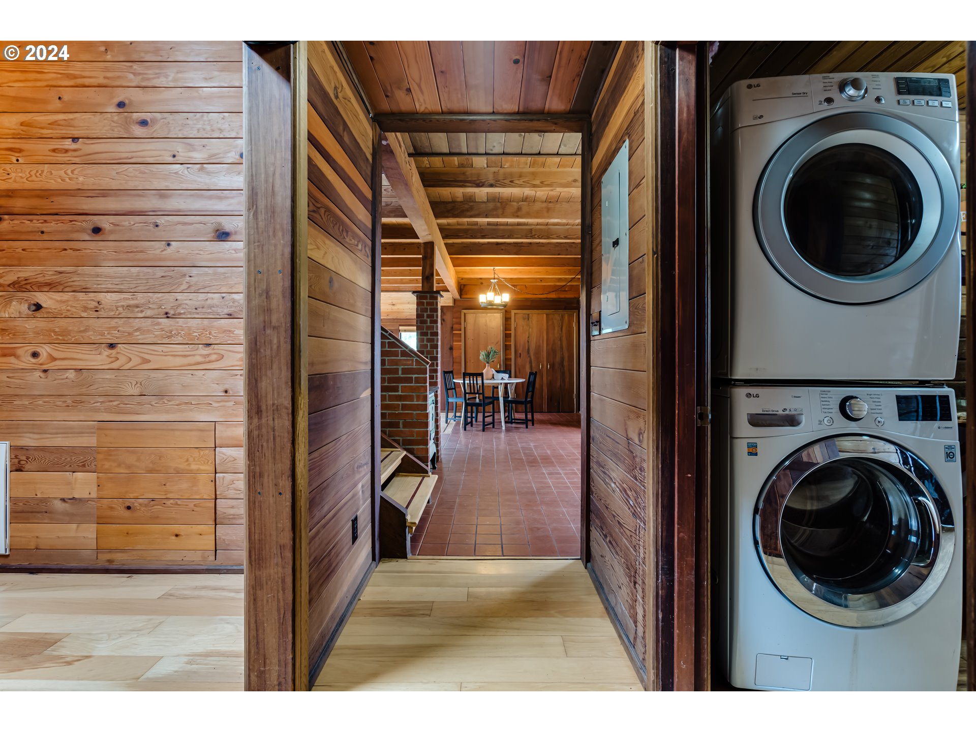 25818 Cherry Creek Road Monroe, OR 97456 - Photo 23 of 44 Utility Room