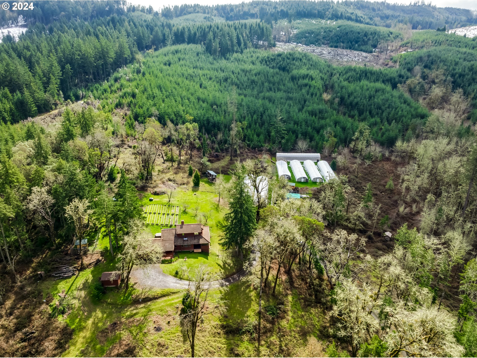 25818 Cherry Creek Road Monroe, OR 97456 - Photo 3 of 44 View