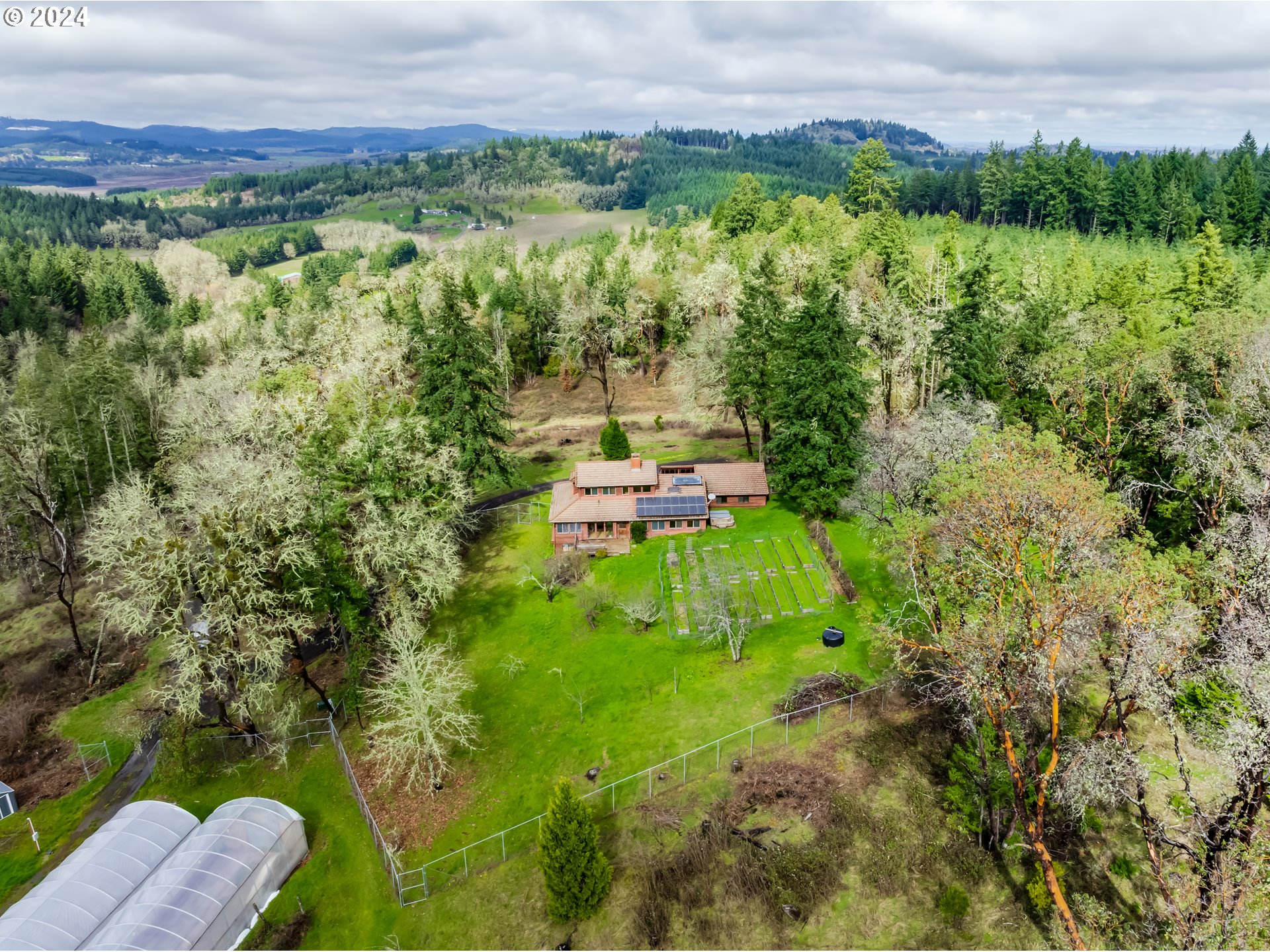 25818 Cherry Creek Road Monroe, OR 97456 - Photo 40 of 44 Backyard
