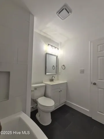 $1,350 | 411 Myrtlewood Circle, Jacksonville, NC 28546