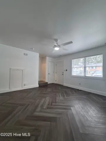 $1,350 | 411 Myrtlewood Circle, Jacksonville, NC 28546