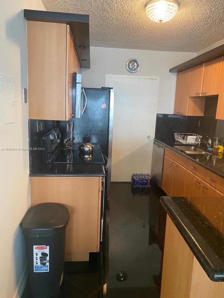 5401 Collins Avenue, Unit 412 Miami Beach, FL 33140 - Photo 19 of 41