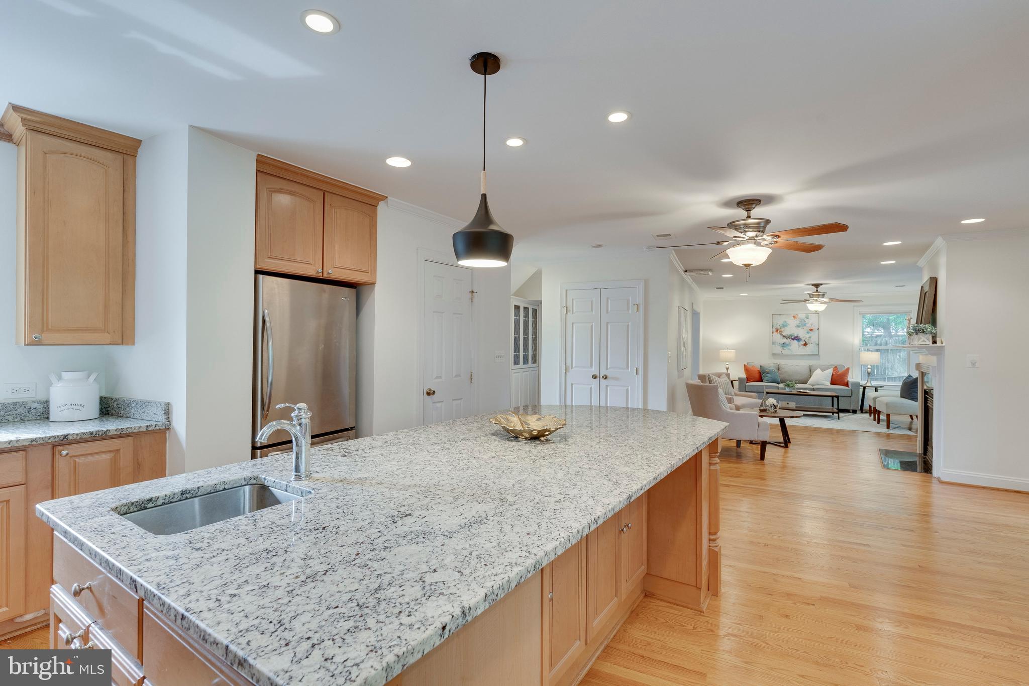 8104 Maple Ridge Road Bethesda, MD 20814 - Photo 22 of 61