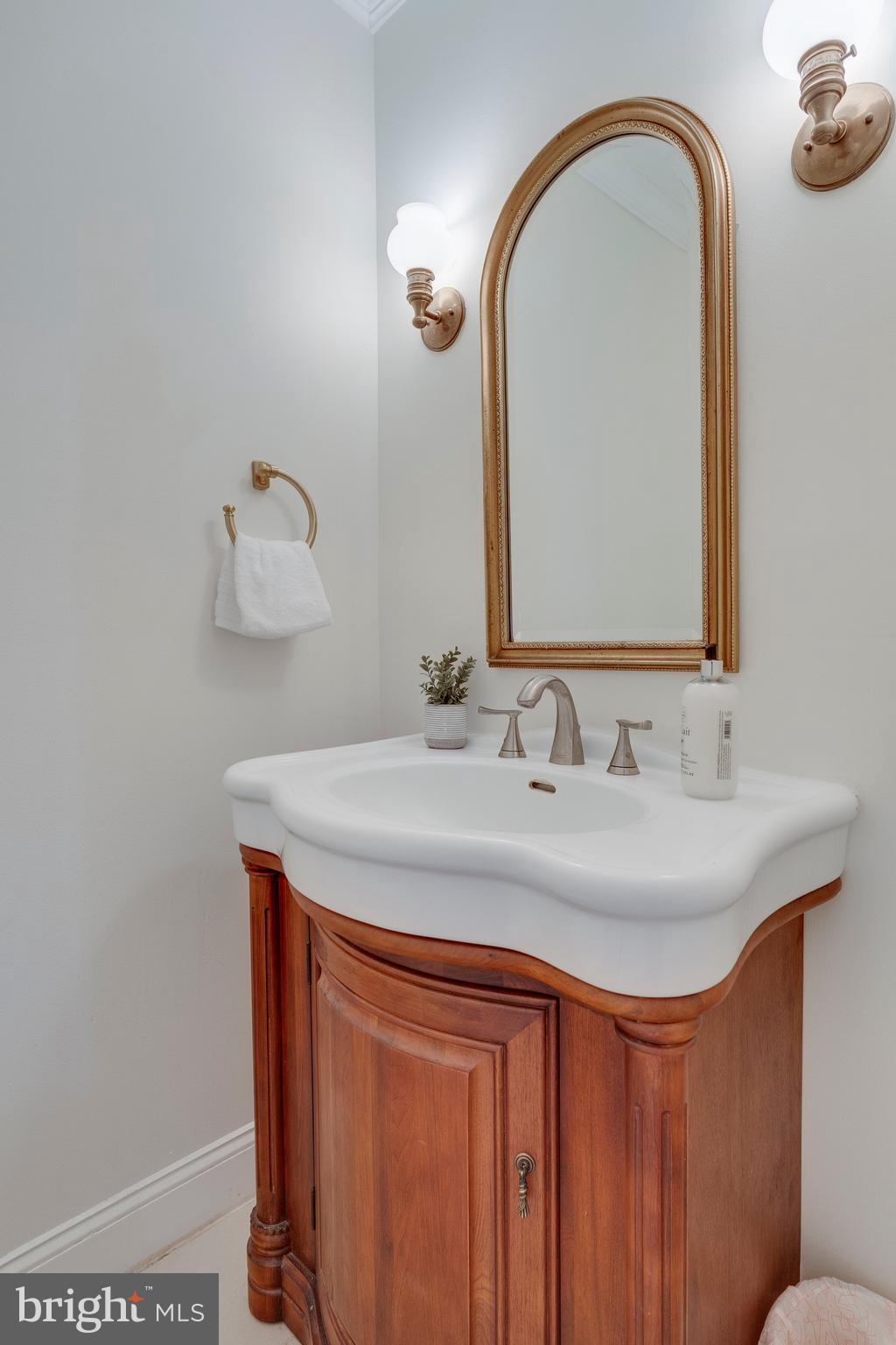 8104 Maple Ridge Road Bethesda, MD 20814 - Photo 28 of 61