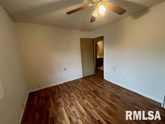 $129,900 | 101 North Lawrence Street, De Soto, IL 62924