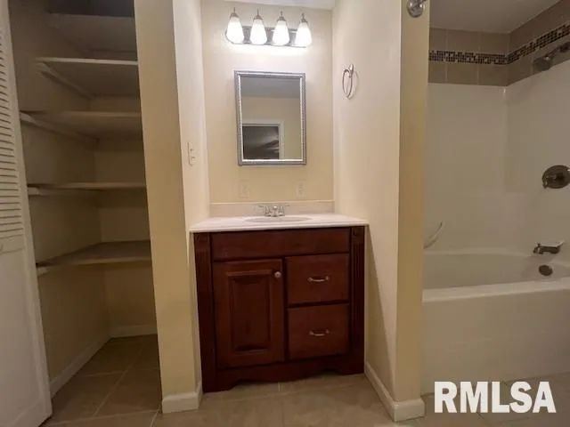 $129,900 | 101 North Lawrence Street, De Soto, IL 62924