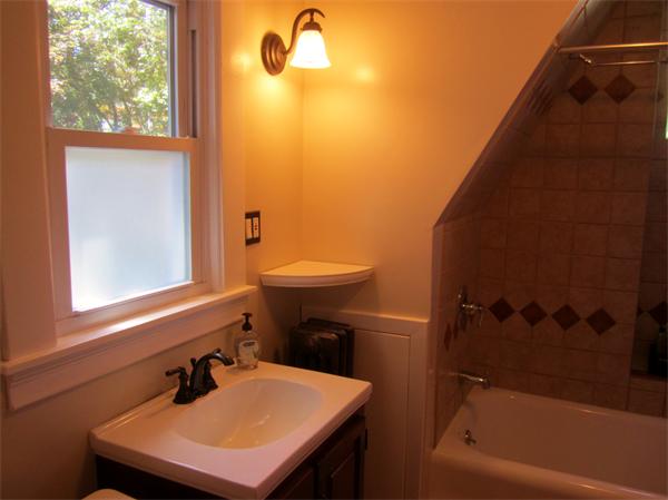 58 Thorndyke Street Springfield, MA 01118 - Photo 11 of 22 Gallery Image 11