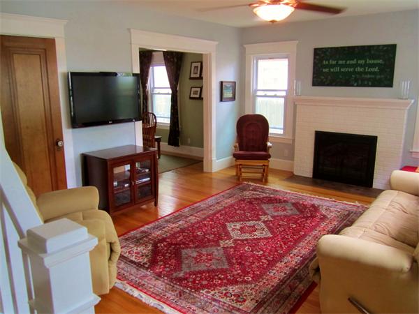 58 Thorndyke Street Springfield, MA 01118 - Photo 6 of 22 Gallery Image 6
