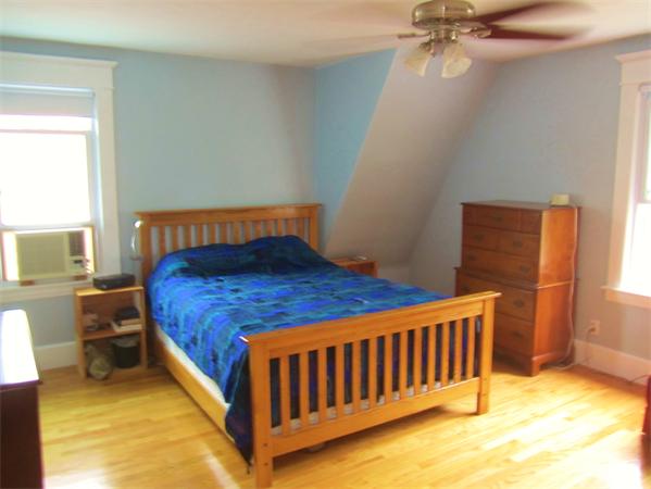 58 Thorndyke Street Springfield, MA 01118 - Photo 9 of 22 Gallery Image 9
