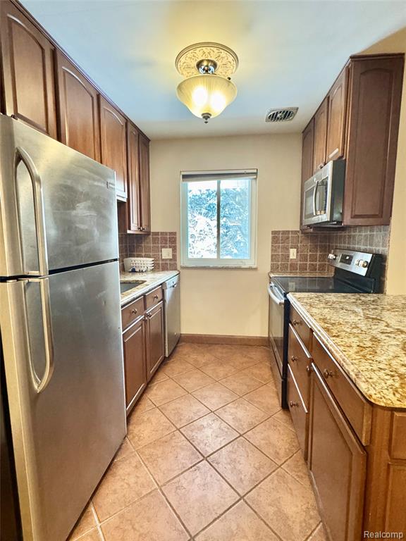 475 South Adams Road, Unit 19 Birmingham, MI 48009 - Photo 6 of 12