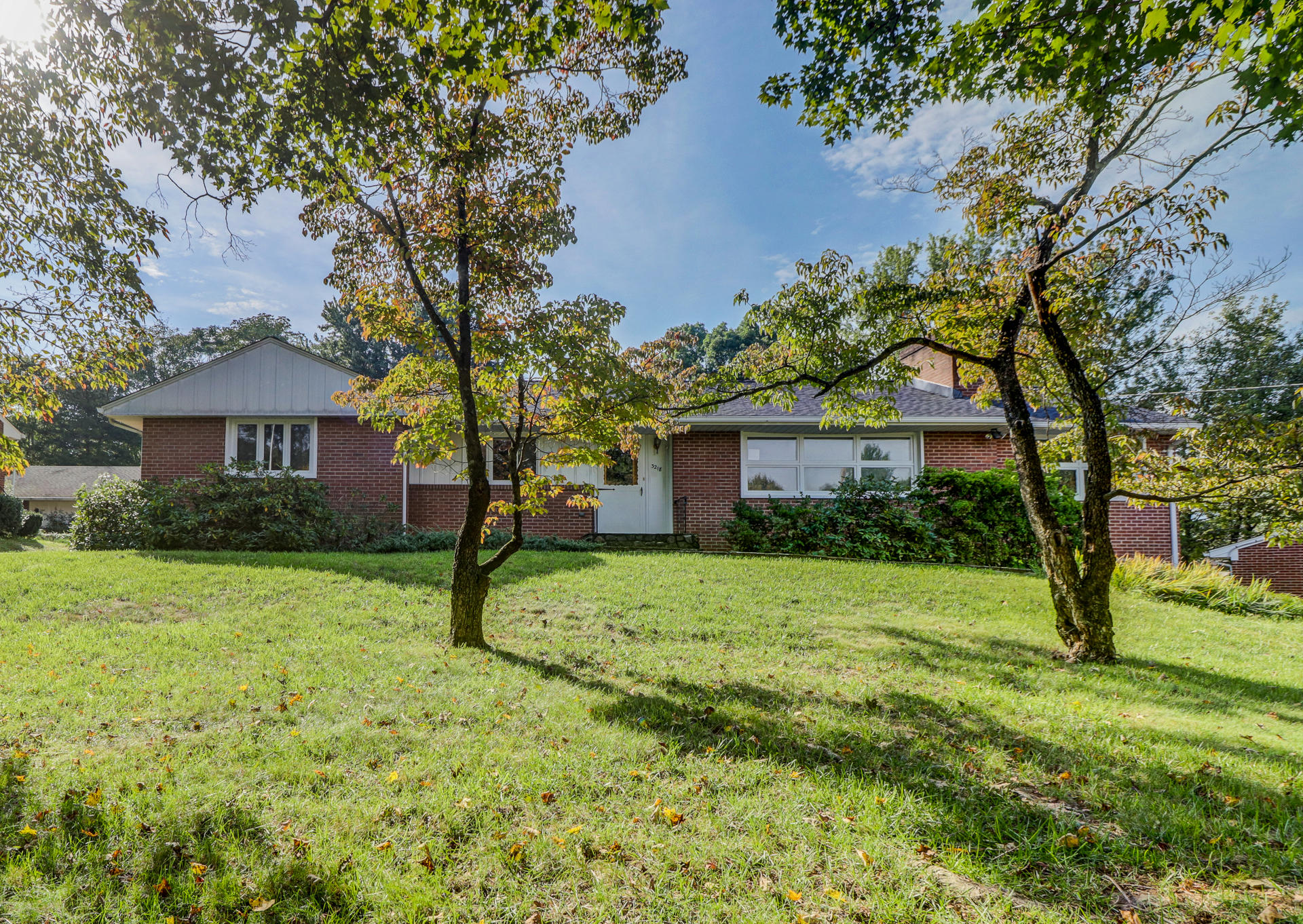3218 Rasmont Road Roanoke, VA 24018 - Photo 35 of 37 IMG_1285_6_7_8_9