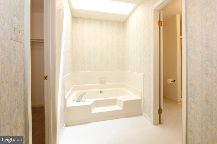13126 Venetian Road Silver Spring, MD 20904 - Photo 22 of 30 Bath (Master)