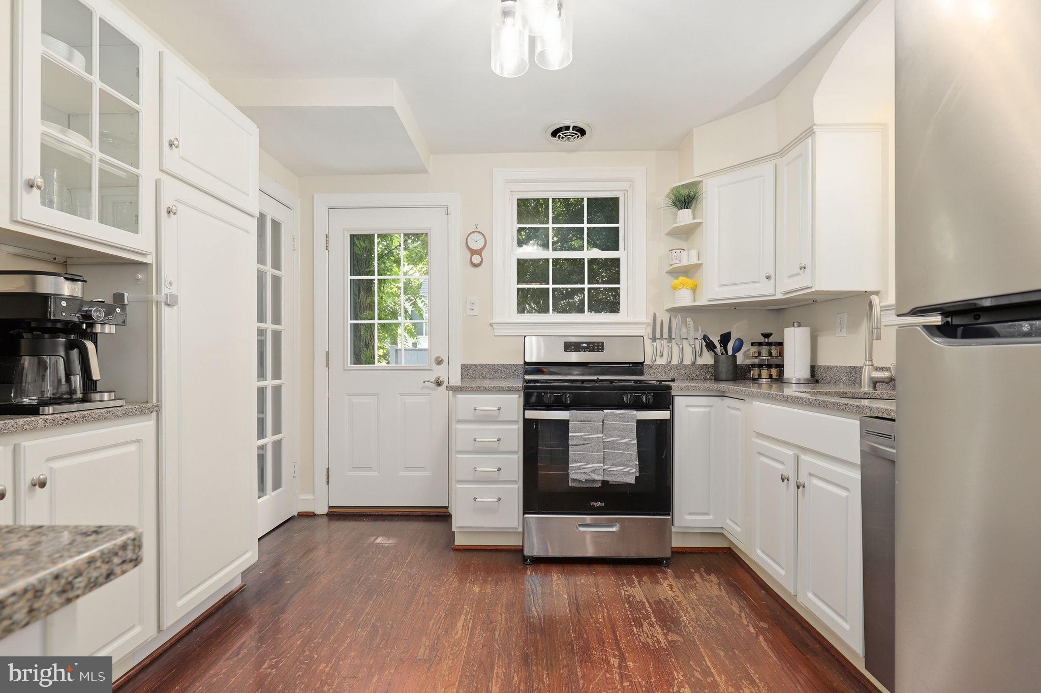 2504 Seminary Road Silver Spring, MD 20910 - Photo 19 of 42