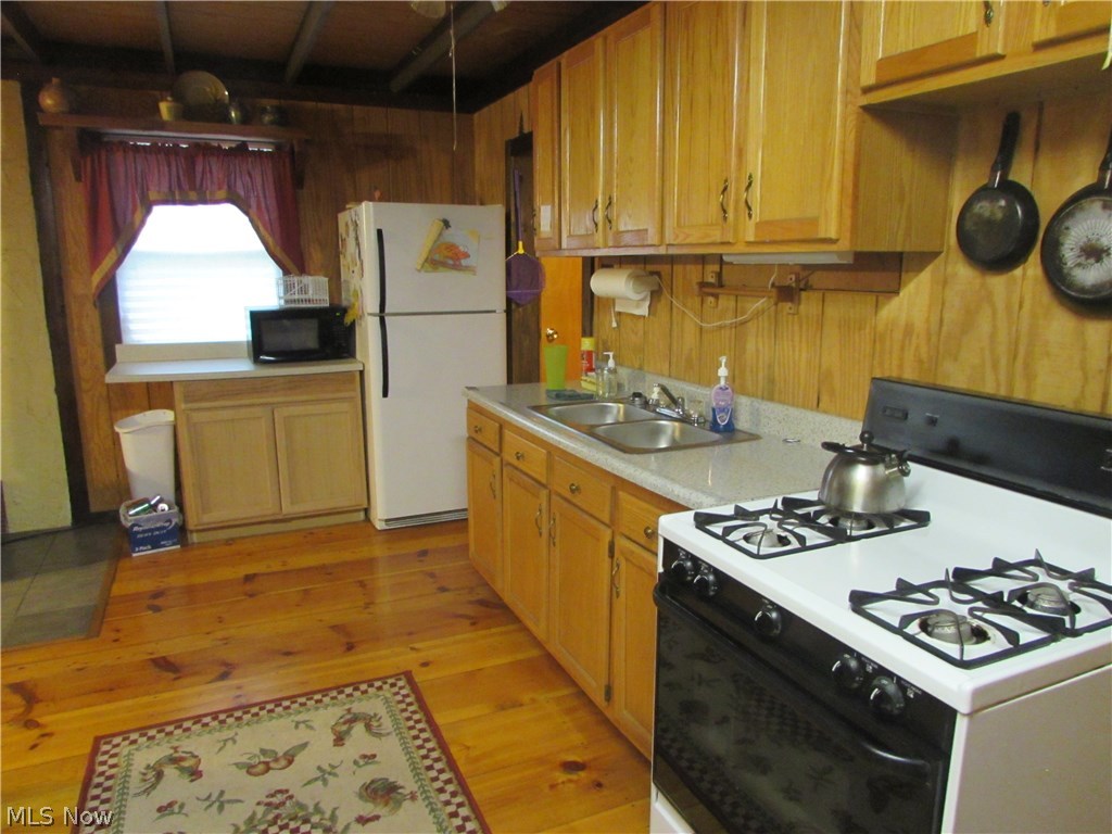 9137 Prunty Road Berea, WV 26327 - Photo 9 of 25