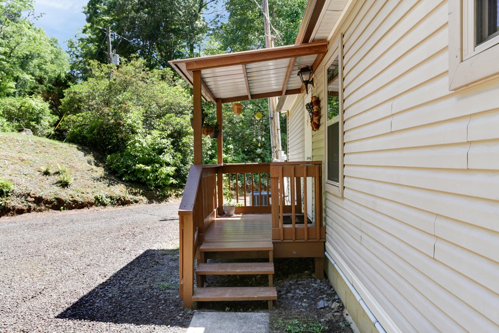 125 Upper Pond Road Murphy, NC 28906 - Photo 22 of 41