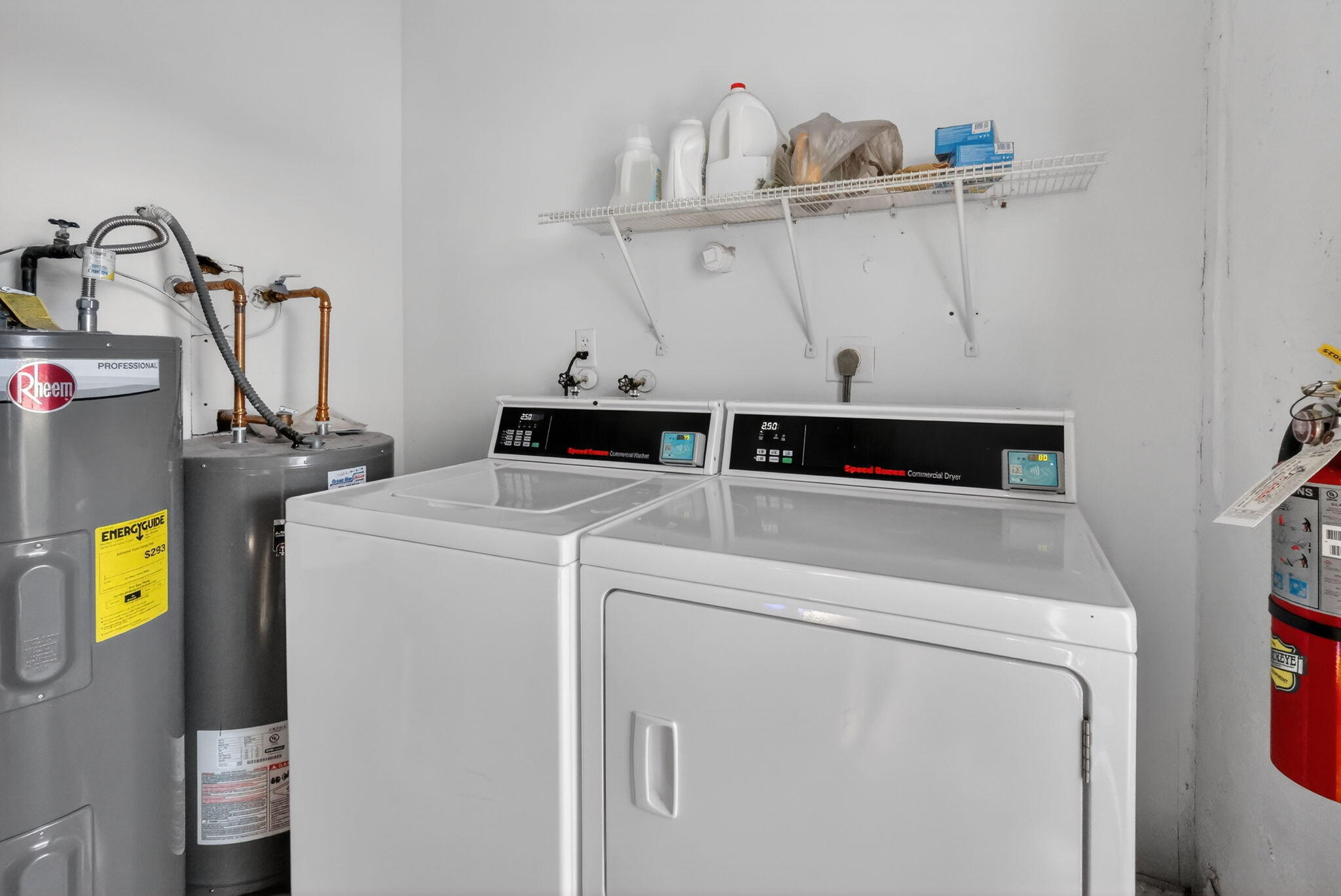 14280 Nesting Way, Unit B Delray Beach, FL 33484 - Photo 30 of 43 a utility room with dryer and washer