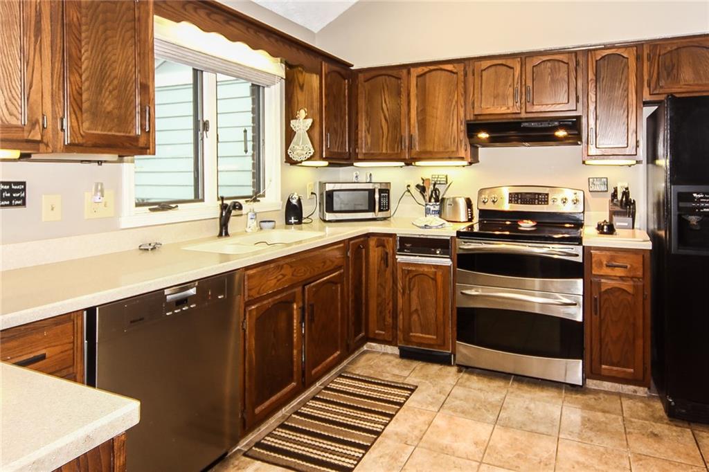 7423 Sylvan Ridge Road Indianapolis, IN 46240 - Photo 12 of 30 Gallery Image 12