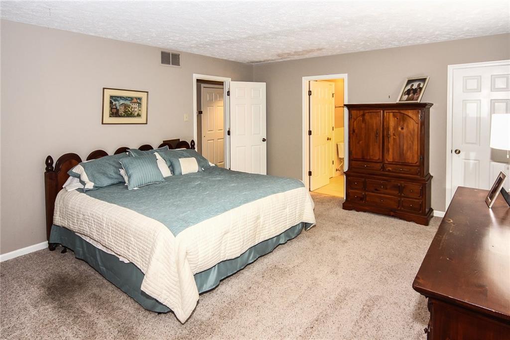 7423 Sylvan Ridge Road Indianapolis, IN 46240 - Photo 15 of 30 Gallery Image 15