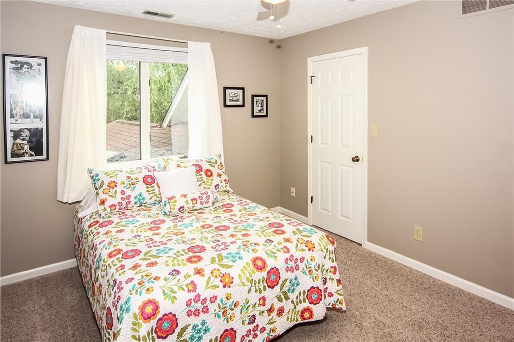 7423 Sylvan Ridge Road Indianapolis, IN 46240 - Photo 21 of 30 Gallery Image 21