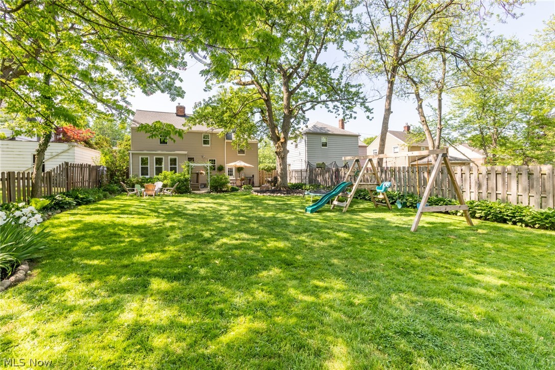 5267 Spencer Road Cleveland, OH 44124 - Photo 5 of 35