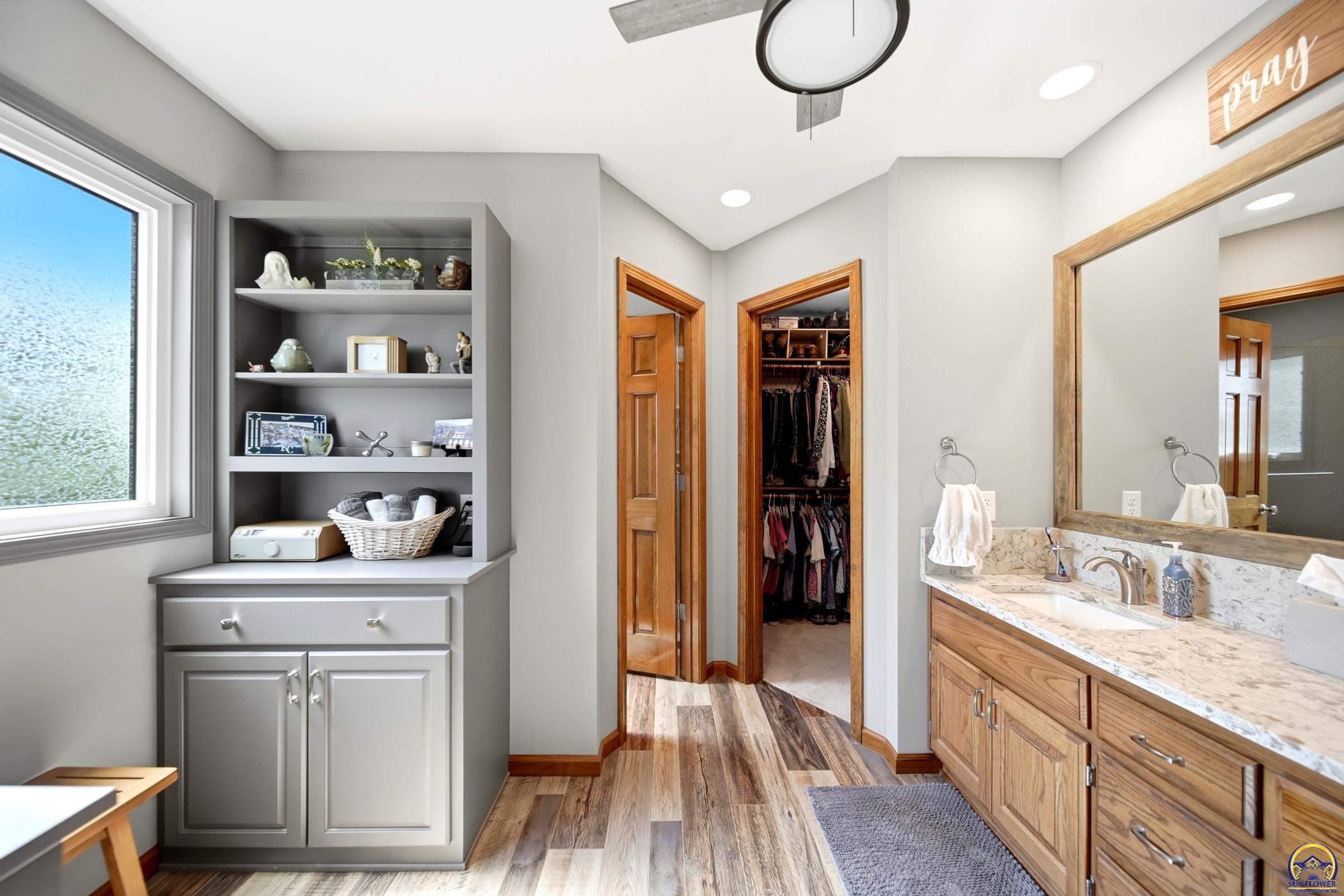 3108 Southwest Staffordshire Road Topeka, KS 66614 - Photo 13 of 30